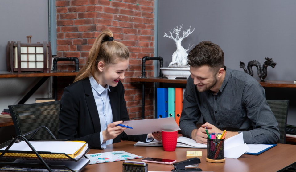 How to Choose the Right Marketing Consultant for a Growing Law FirmΒ